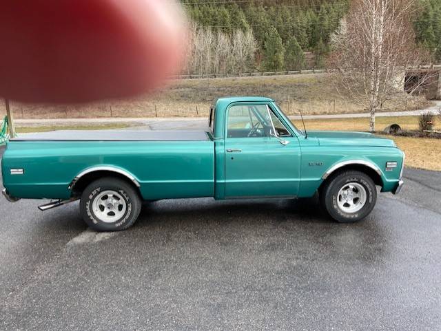 Chevy-c10-truck-1969-green-11