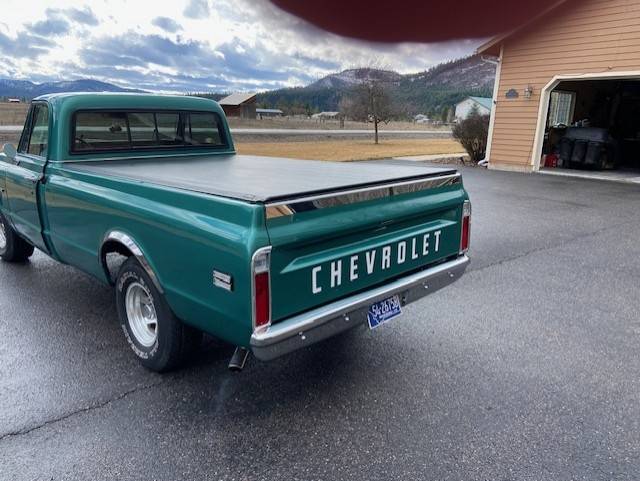 Chevy-c10-truck-1969-green-14