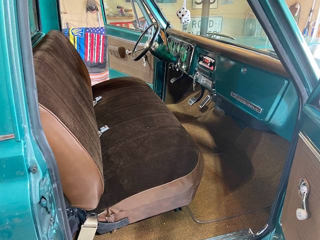 Chevy-c10-truck-1969-green-7