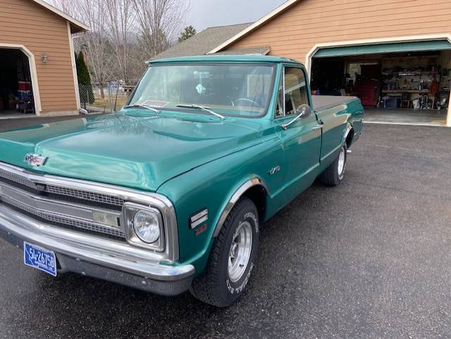 Chevy-c10-truck-1969-green-9
