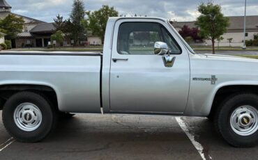 Chevy-c10-truck-1984-silver-3