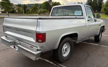 Chevy-c10-truck-1984-silver-4