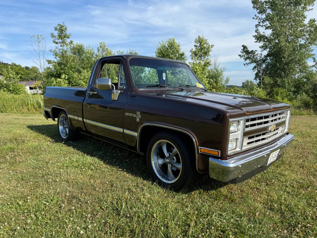 Chevy-c10-truck-1985-brown-7