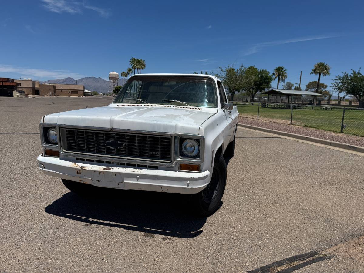 Chevy-c20-1973-white