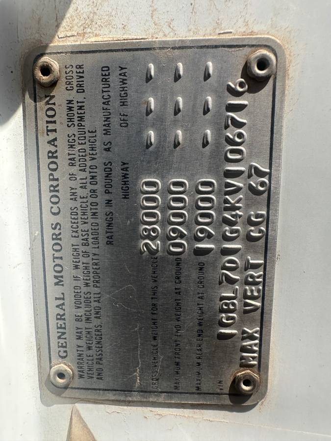 Chevy-c6500-diesel-1989-white-11