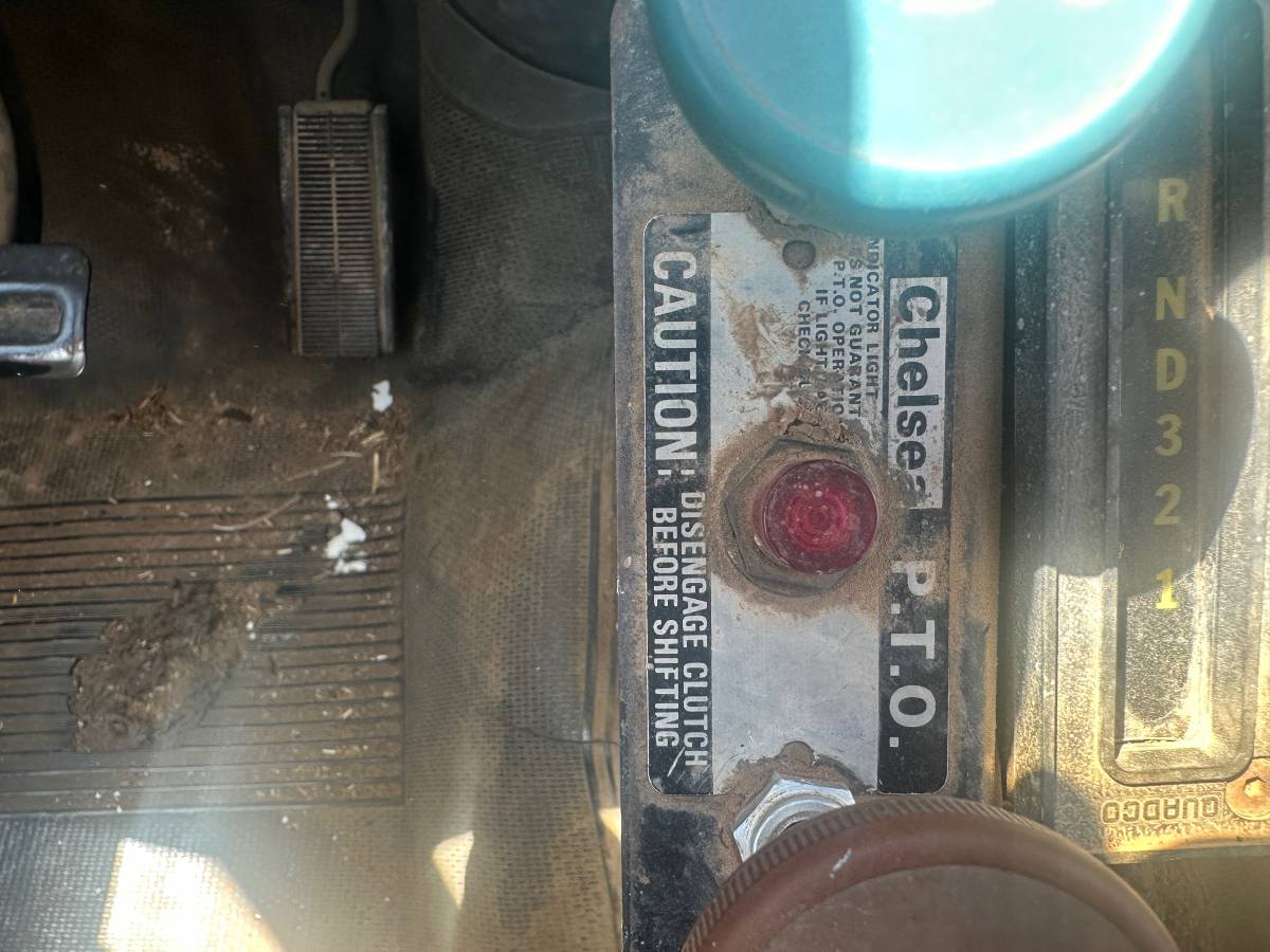 Chevy-c6500-diesel-1989-white-7