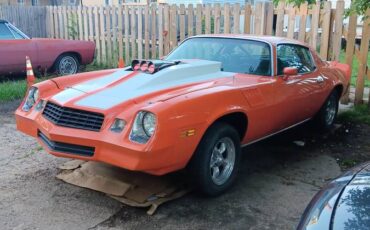 Chevy-camaro-1980-17