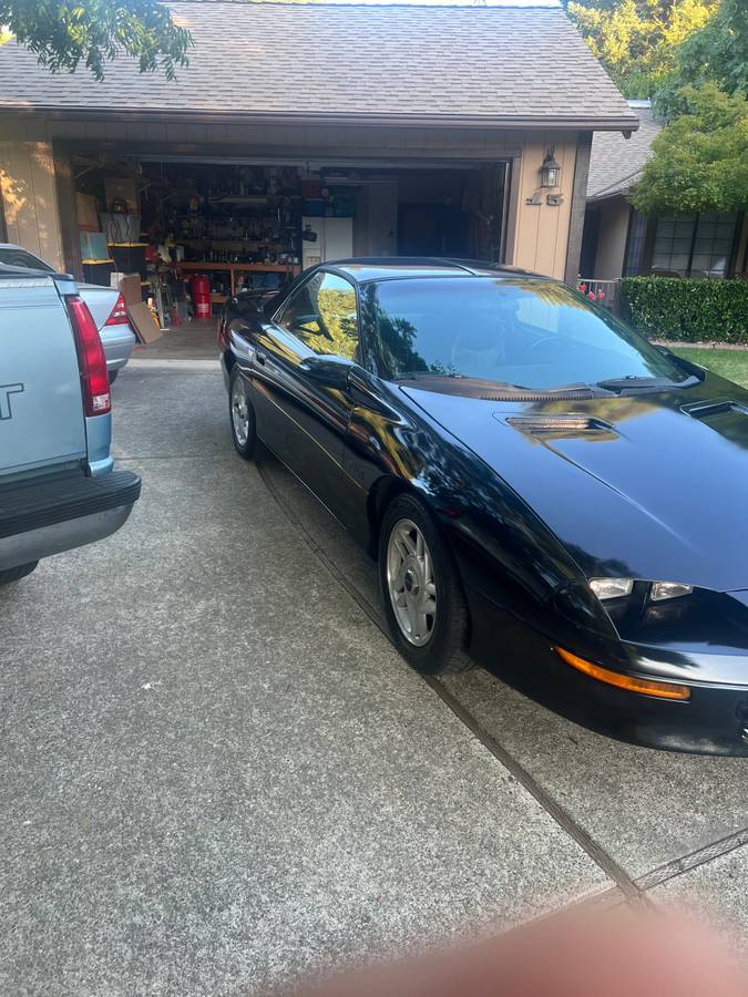 Chevy-camaro-z28-1994-black-2