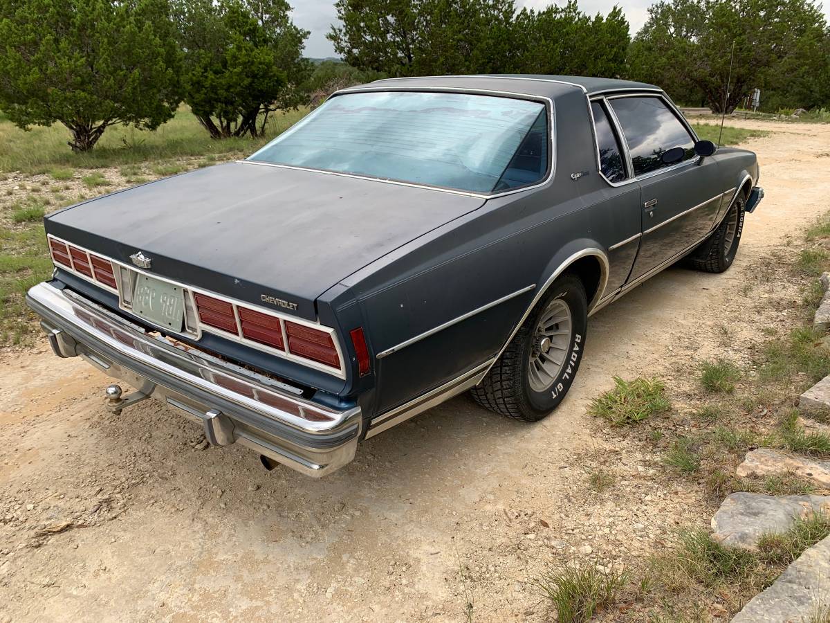 Chevy-caprice-1978-blue-19