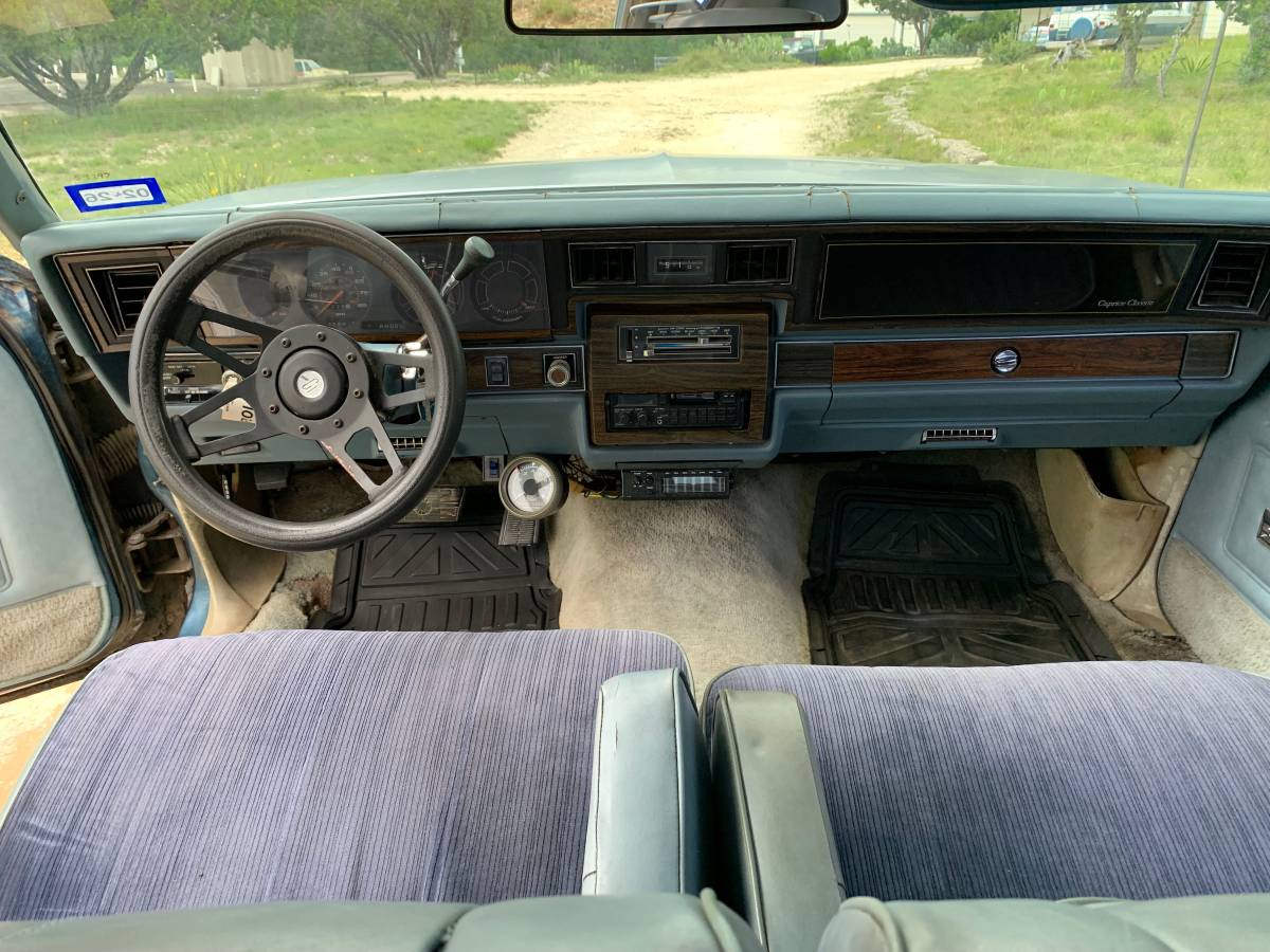 Chevy-caprice-1978-blue-9
