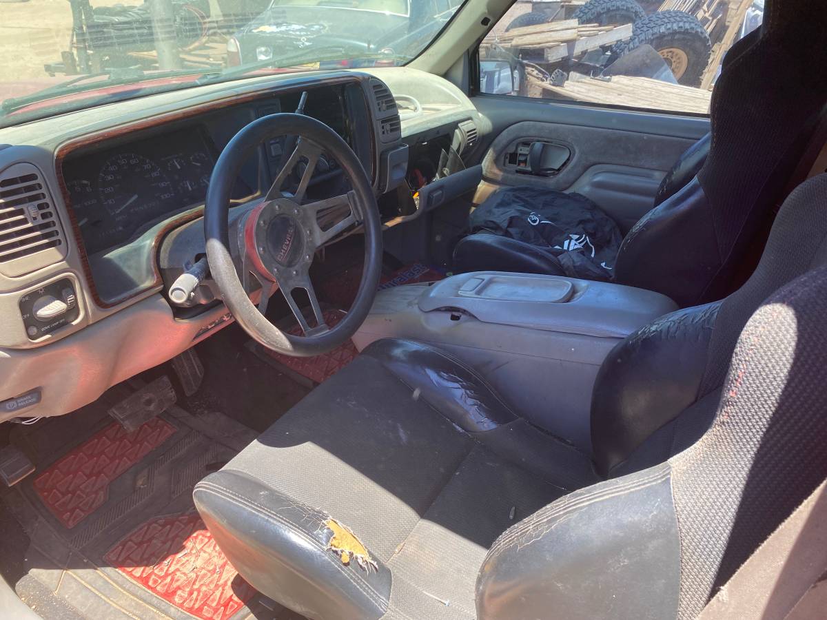 Chevy-cheyenne-1989-red-7