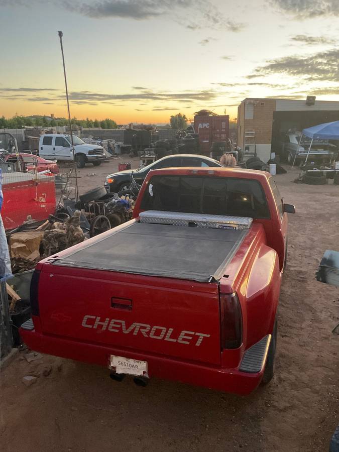 Chevy-cheyenne-1989-red