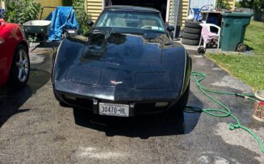 Chevy-corvette-1979-black-7