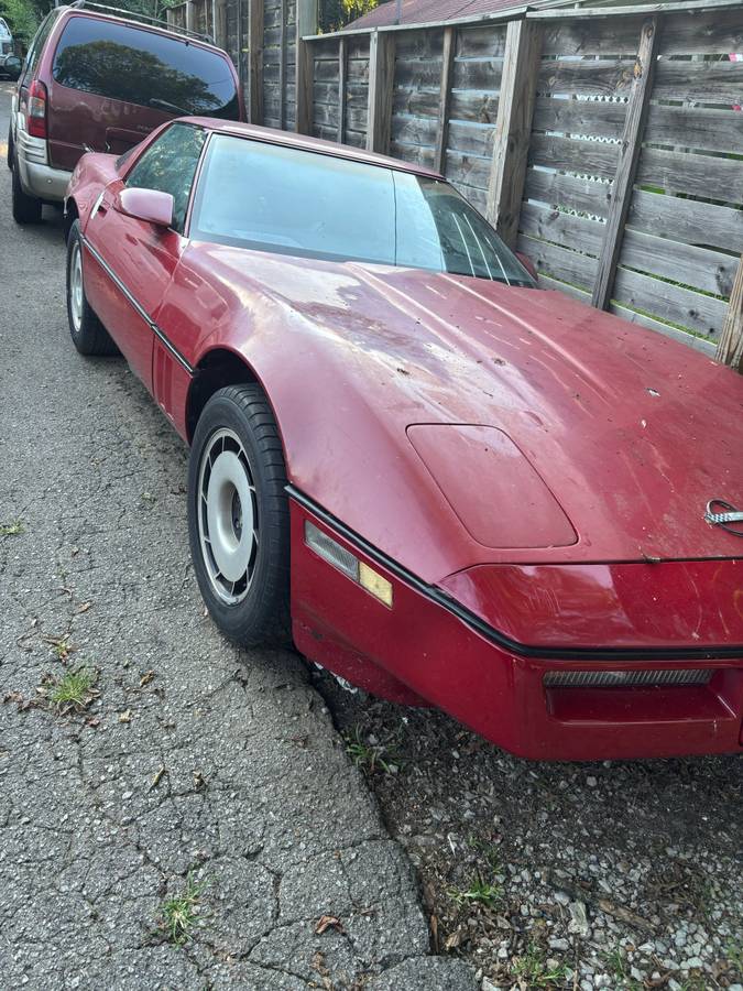 Chevy-corvette-1984-red-4