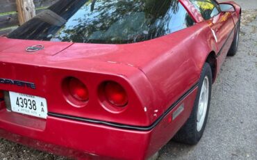 Chevy-corvette-1984-red-5
