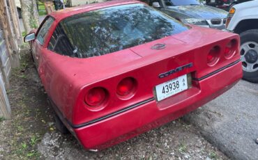 Chevy-corvette-1984-red-6