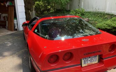 Chevy-corvette-1985-red-1