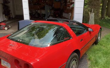 Chevy-corvette-1985-red-14