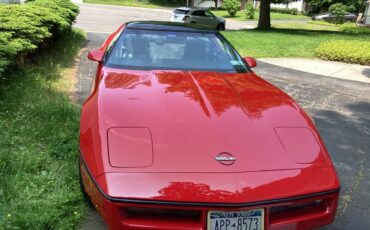 Chevy-corvette-1985-red-17
