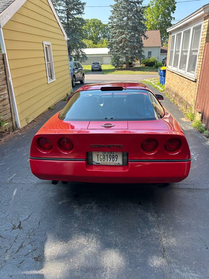 Chevy-corvette-1989-red-5