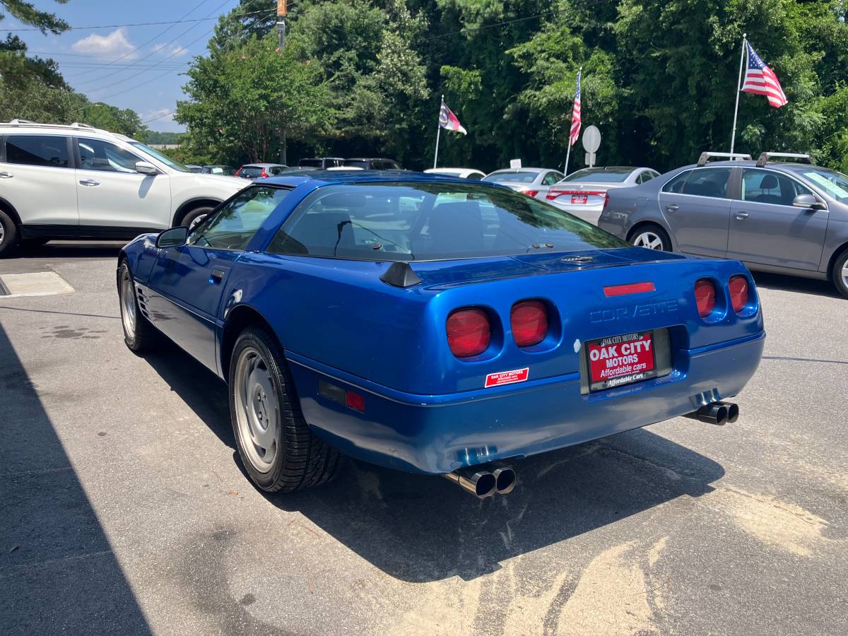 Chevy-corvette-1991-blue-1
