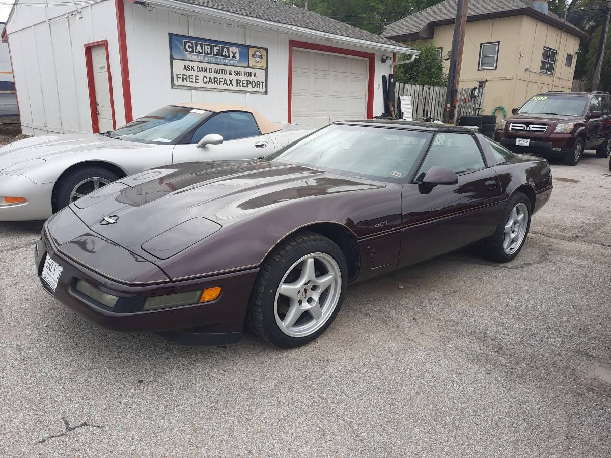 Chevy-corvette-1994-purple