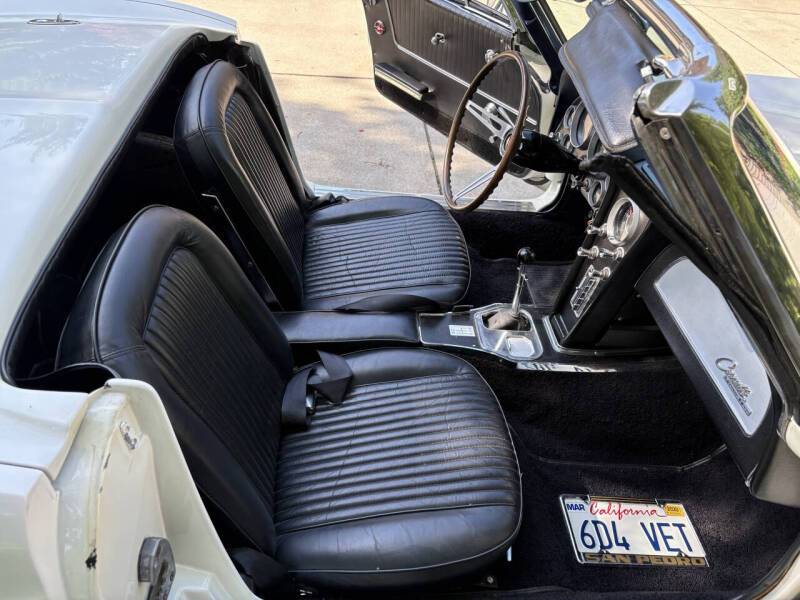 Chevy-corvette-convertible-1964-14