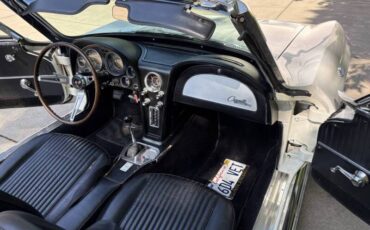 Chevy-corvette-convertible-1964-15