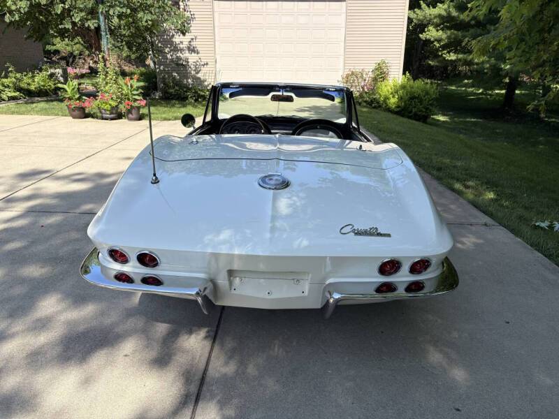 Chevy-corvette-convertible-1964-2