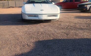 Chevy-corvette-coupe-1990-white-2