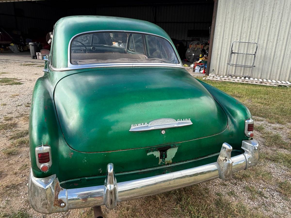 Chevy-deluxe-1952-green-13