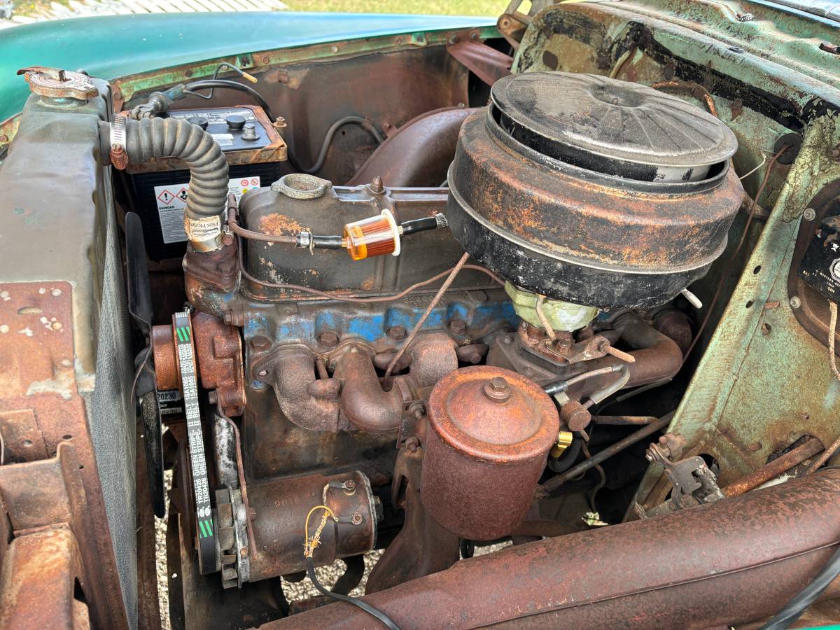 Chevy-deluxe-1952-green-22