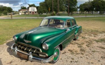 Chevy-deluxe-1952-green