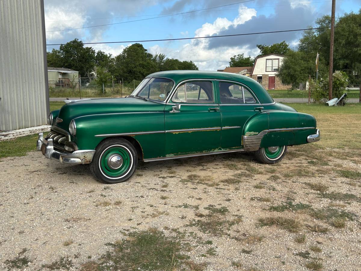 Chevy-deluxe-1952-green-6