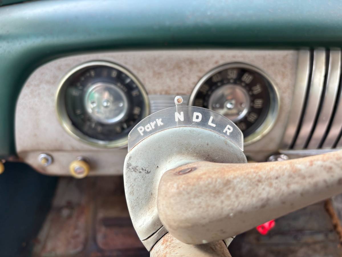 Chevy-deluxe-1952-green-9