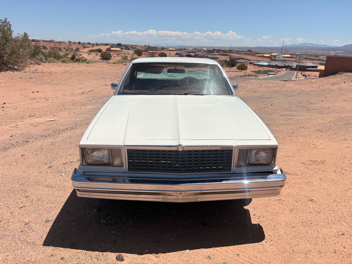 Chevy-el-camino-1978-white-19