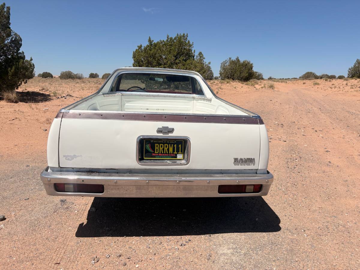 Chevy-el-camino-1978-white-23