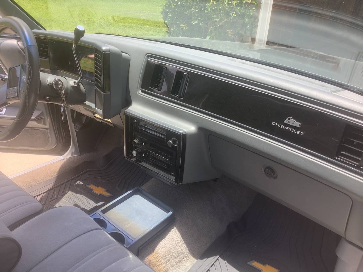 Chevy-el-camino-1986-grey-13