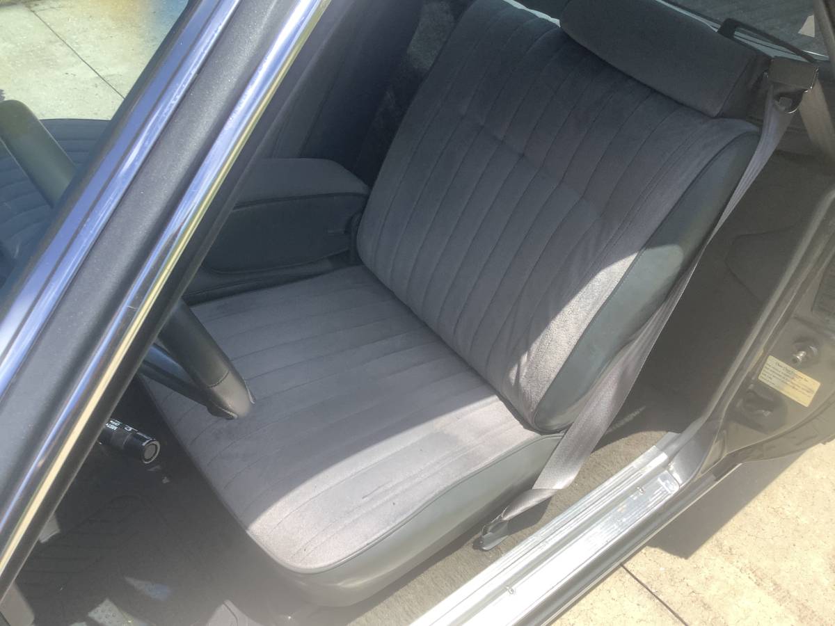 Chevy-el-camino-1986-grey-19