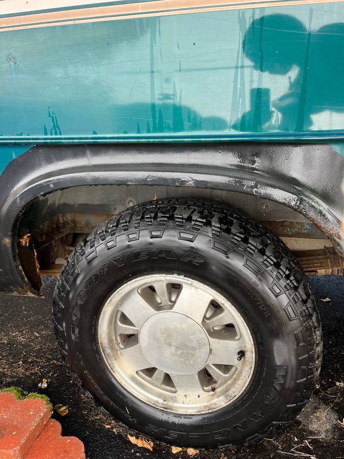 Chevy-g20-van-1995-green-3