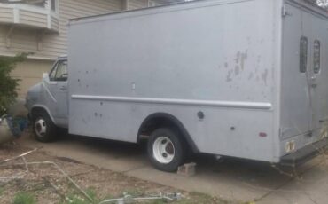 Chevy-g30-1984-grey