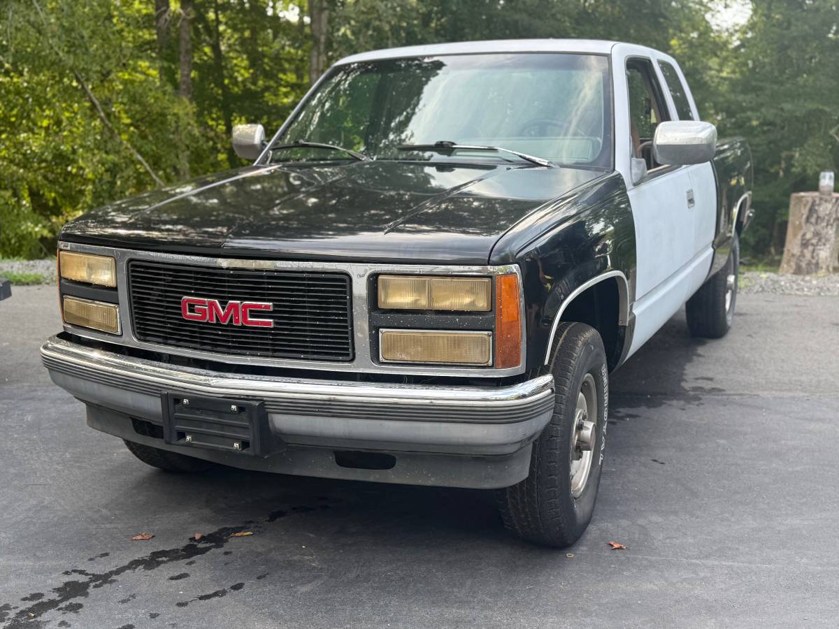 Chevy-gmc-2500-1993-black-1