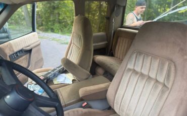 Chevy-gmc-2500-1993-black-11