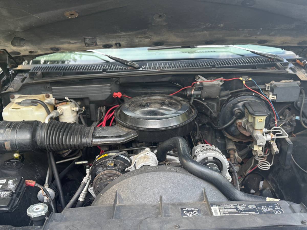 Chevy-gmc-2500-1993-black-12