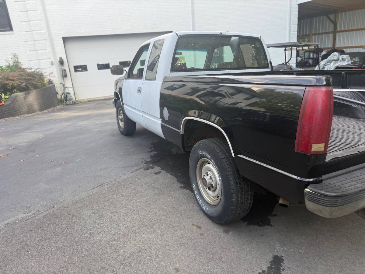 Chevy-gmc-2500-1993-black-15