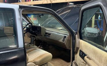 Chevy-gmc-2500-1993-black-18