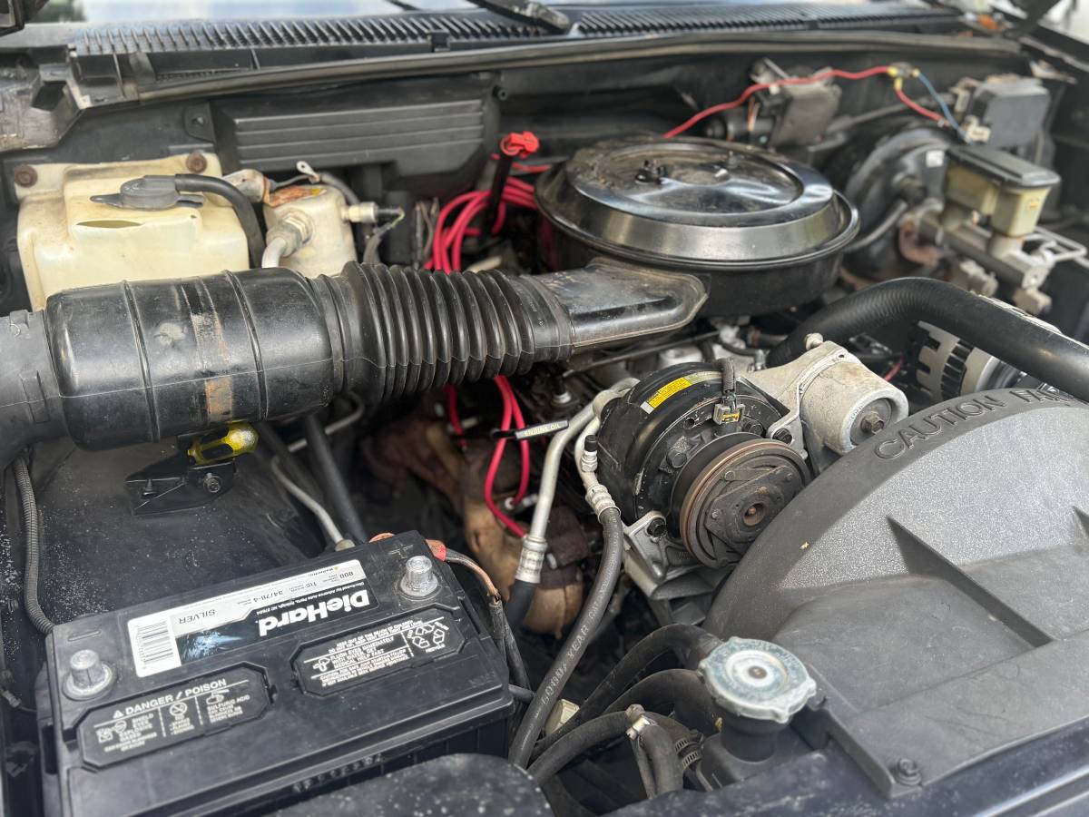 Chevy-gmc-2500-1993-black-4