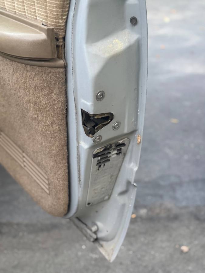Chevy-gmc-2500-1993-black-6