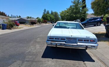 Chevy-impala-1975-custom-3