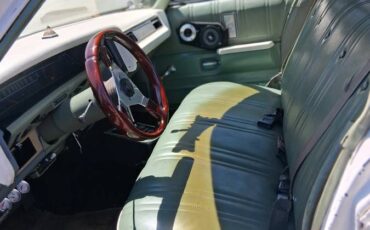 Chevy-impala-1975-custom-4